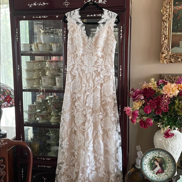 Tadashi Shoji Bridal Cecilia Lace Bridal Gown Dress Sz.12 - Picture 8 of 16